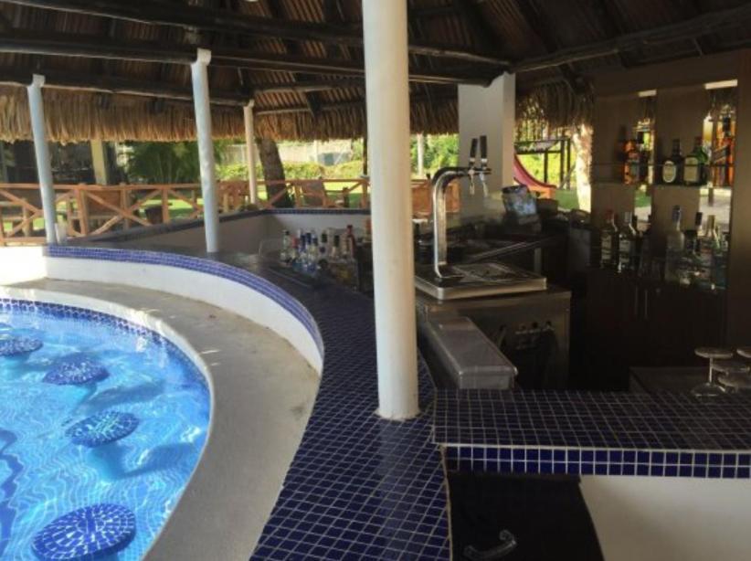 Private Family Room In Coronado Luxury Club & Suites Playa Coronado Eksteriør billede
